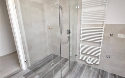 Bodengleiche Duschen: modern, sicher und pflegeleicht