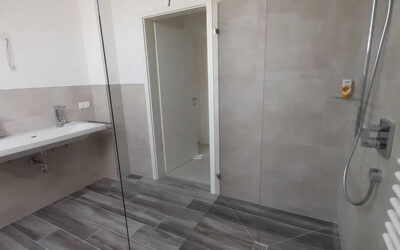 Seniorengerechte Badsanierung: Mehr Sicherheit, Komfort & Werterhalt für Ihr Zuhause