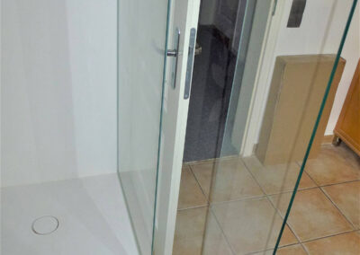 Theo Frommlet Fugentechnik Memmingen - Bad verfugt mit Glaswand