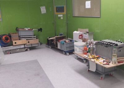 Theo Frommlet - Fugentechnik Memmingen - Spezialabdichtungen für Hygiene-Sensitivbereiche - OP Saal grün Baustelle