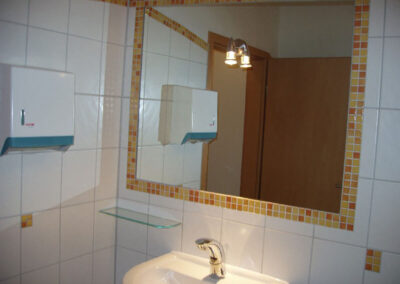 Theo Frommlet Fugentechnik Memmingen - Verfugtes Bad mit Spiegel